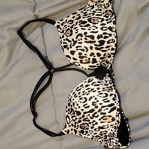 VICTORIAS SECRET BRA